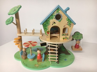 LA CABANE DANS LES ARBRES MOULIN ROTY